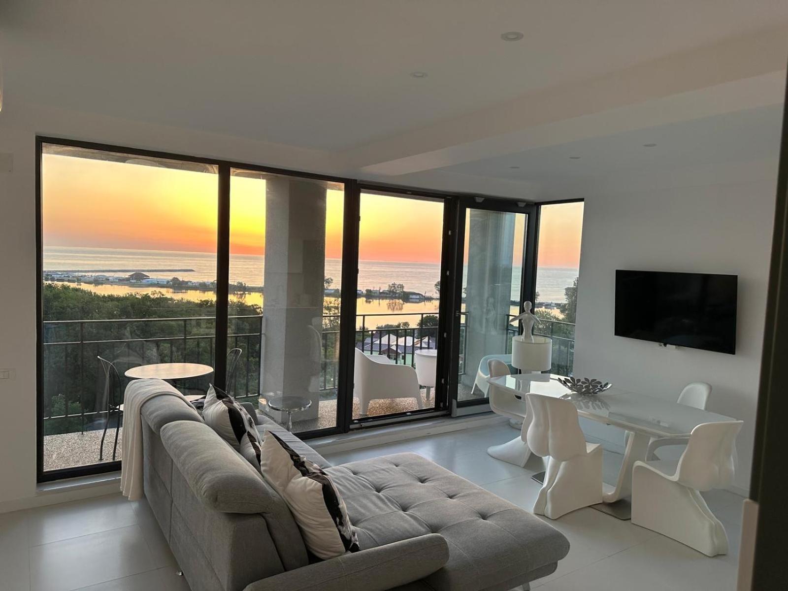 尼普顿Donna Alba Seaview Penthouse, Casa Ta De Pe Plaja公寓 外观 照片
